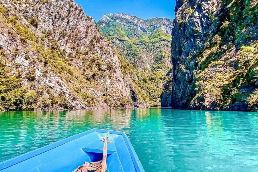 Rent a Boat by the Hour – Explore the Waters Your Way